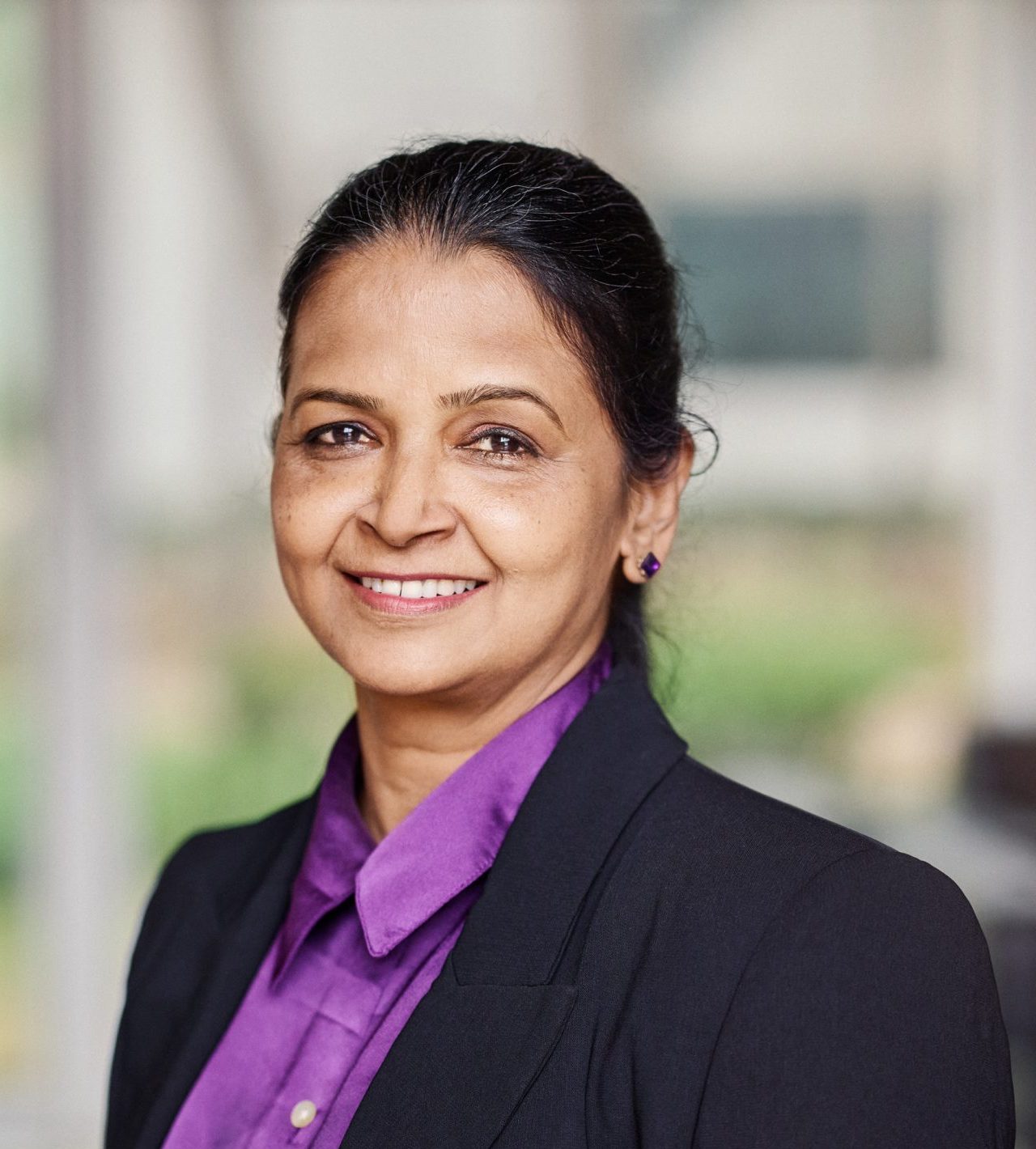 Ms Usha Subramaniam